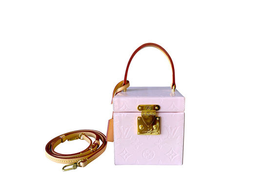Louis Vuitton Bleecker Box Vernis Pink