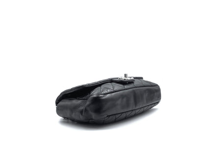 Chanel Classic Handbag Flap Lambskin Black