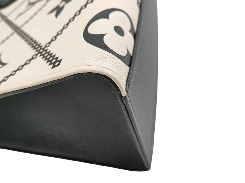Louis Vuitton Onthego Medium Beige/Black