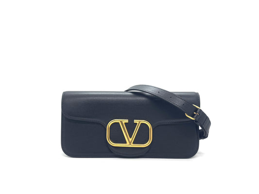 Valentino Garavani Vlogo Shoulder Bag Black