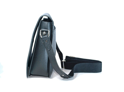 Louis Vuitton Men's Shoulder Flap bag Black