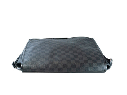 Louis Vuitton Damier Graphite Canvas Men's Shoulder Bag