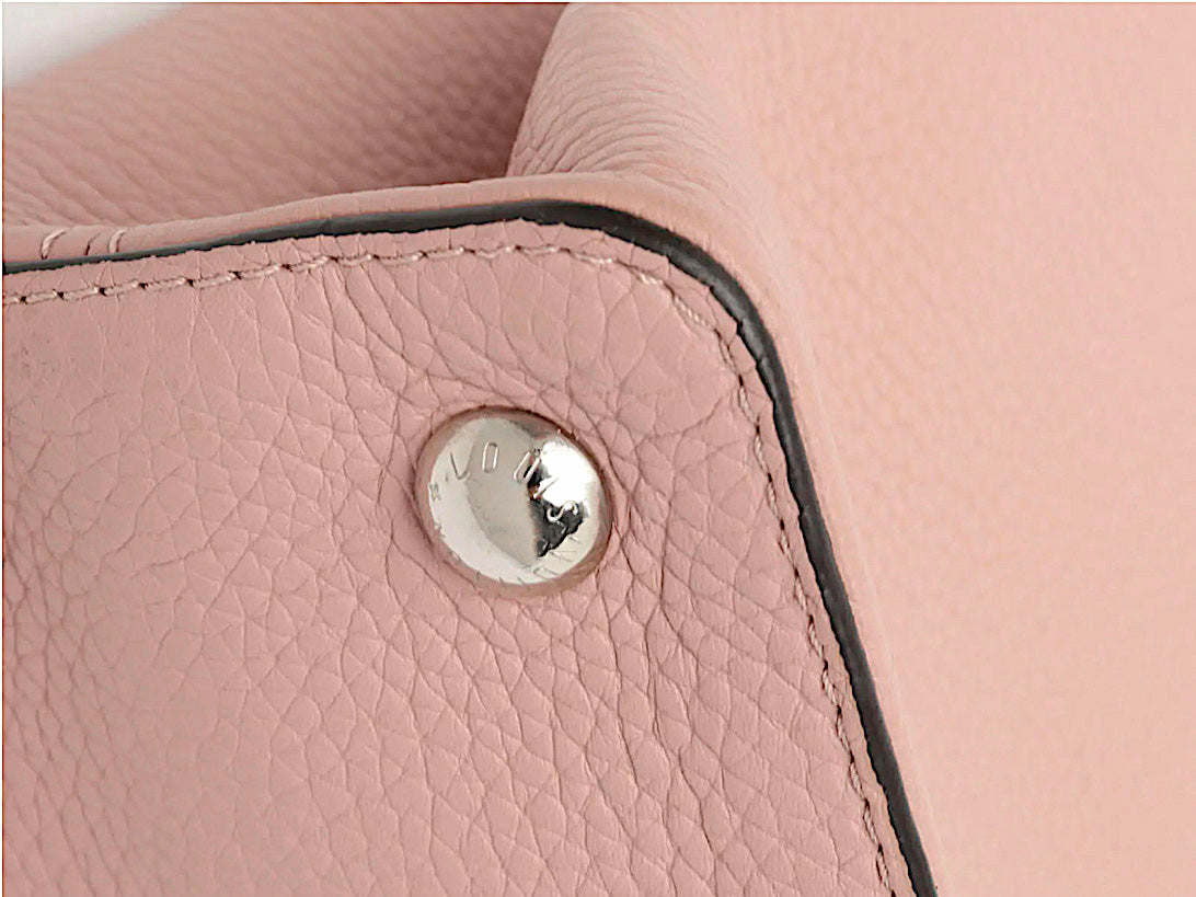 Louis Vuitton Capucines Taurillon MM Pink